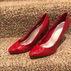 Red High Heels - 11W
Used 1x